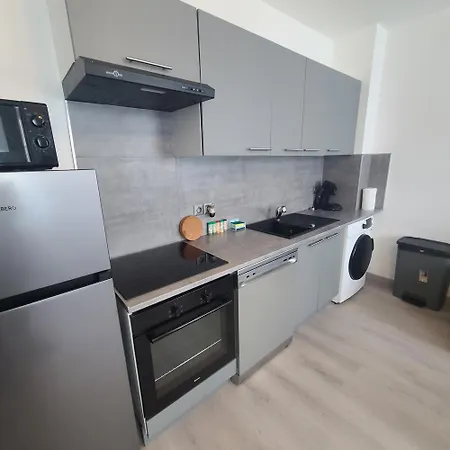 En Rdc - Entree Autonome - Immeuble Securise - Box Internet Apartment Brest