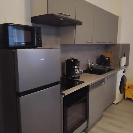 Apartment En Rdc - Entree Autonome - Immeuble Securise - Box Internet Brest