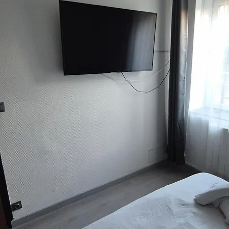 En Rdc - Entree Autonome - Immeuble Securise - Box Internet *